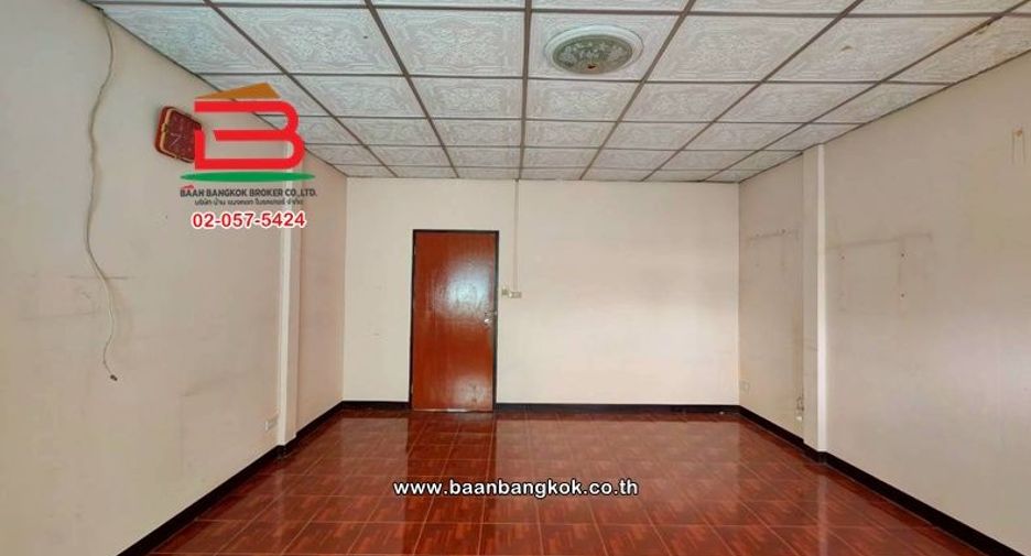 For sale 2 bedrooms townhouse in Thanyaburi, Pathum Thani