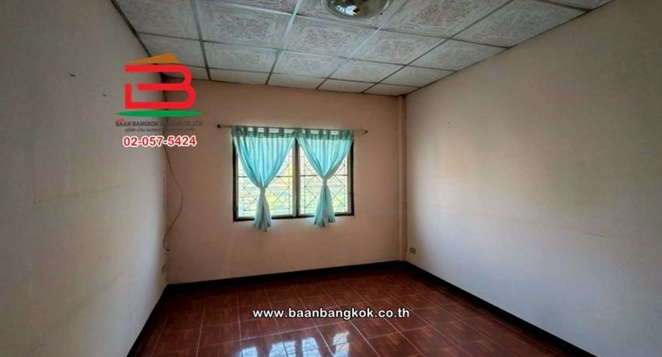 For sale 2 bedrooms townhouse in Thanyaburi, Pathum Thani