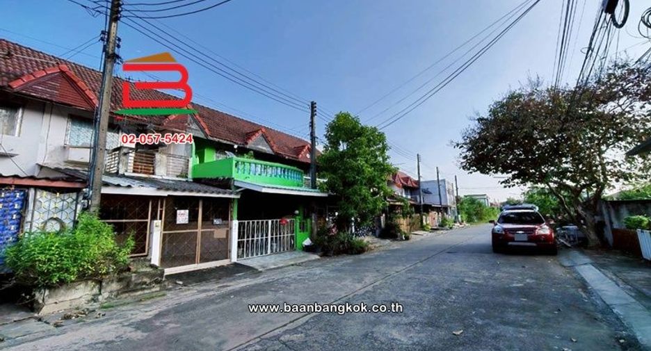 For sale 2 bedrooms townhouse in Thanyaburi, Pathum Thani