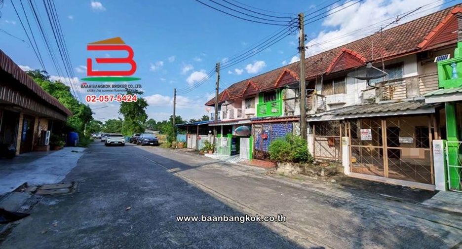 For sale 2 bedrooms townhouse in Thanyaburi, Pathum Thani