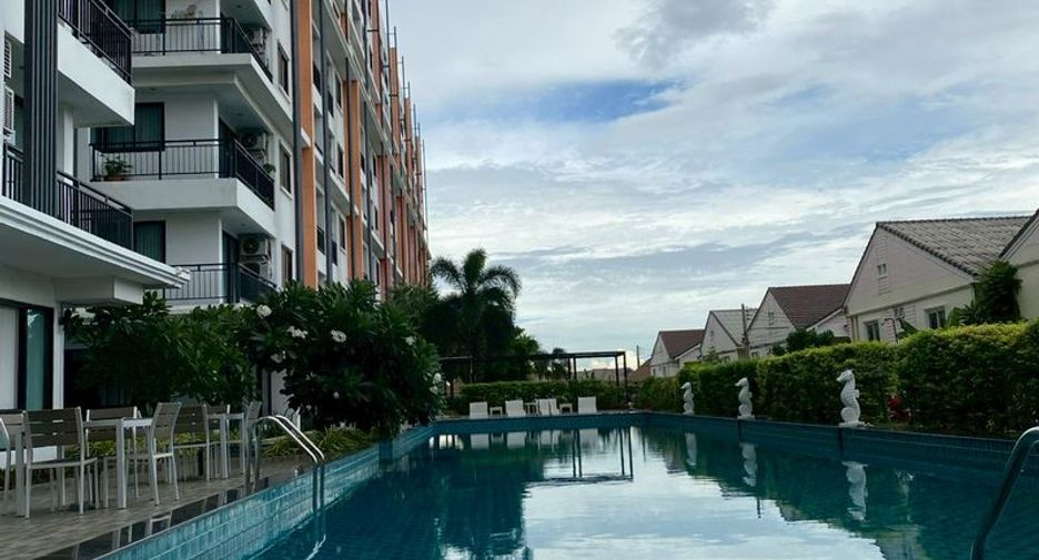 À vendre 1 chambre bureau à Si Racha, Chonburi