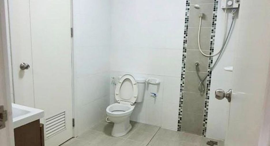 Reihenhaus zur Miete mit 3 Zimmer in Suan Luang, Bangkok