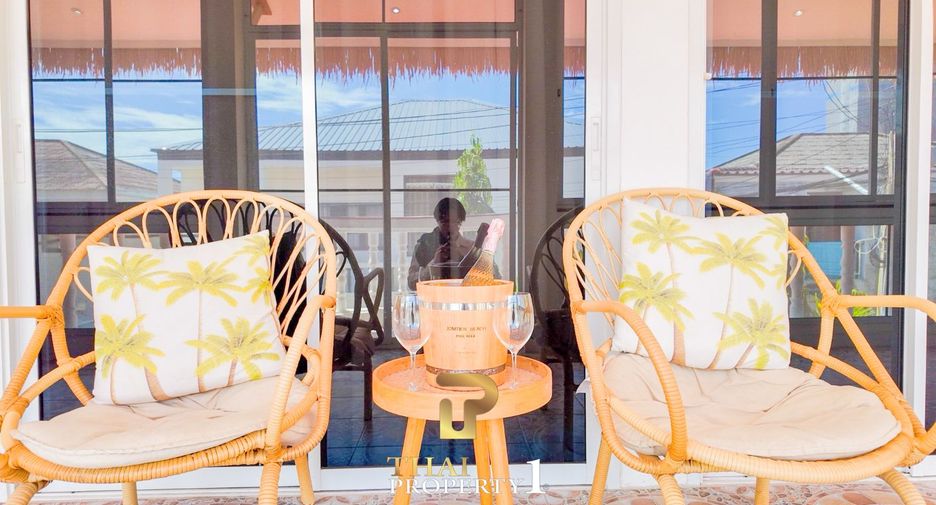 For sale 3 ベッドルーム villa in Bang Lamung, Chonburi