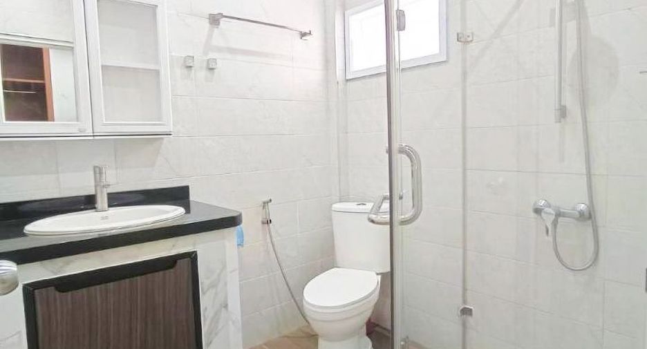 For sale 3 ベッドルーム villa in Bang Lamung, Chonburi