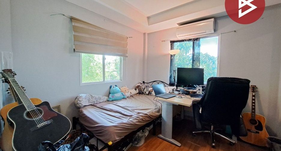 For sale 3 bedrooms house in Bang Bo, Samut Prakan