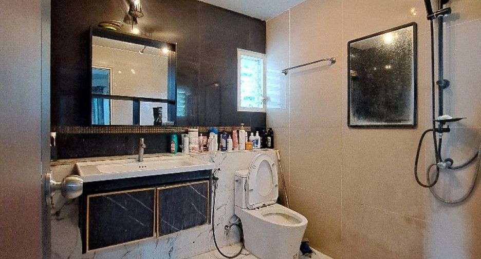 For sale 3 bedrooms house in Bang Bo, Samut Prakan