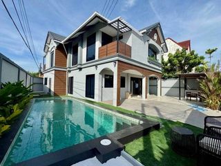 For sale 5 bedrooms house in Ban Bueng, Chonburi