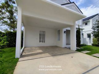 Casa en alquiler de 3 habitaciones en Bang Phli, Samut Prakan