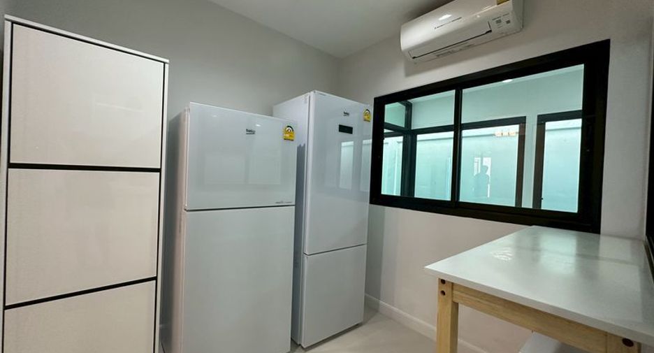For rent 3 bedrooms house in Si Racha, Chonburi