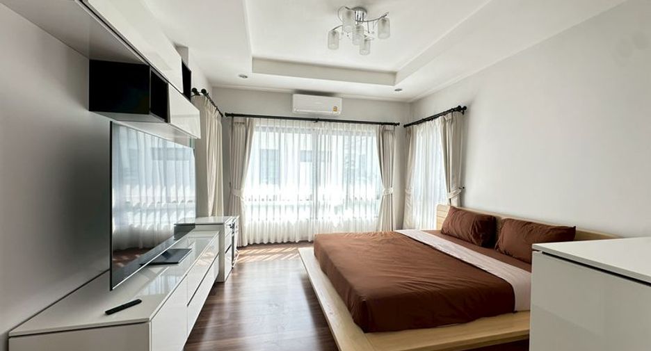 For rent 3 bedrooms house in Si Racha, Chonburi