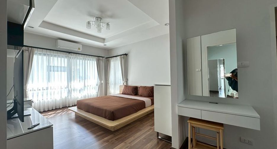 For rent 3 bedrooms house in Si Racha, Chonburi