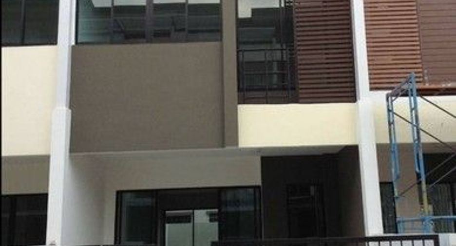 For rent 3 bedrooms house in Nong Khaem, Bangkok