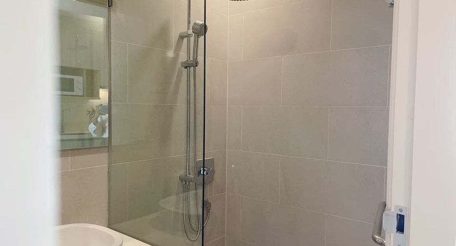 For sale 1 bed condo in Mueang Chon Buri, Chonburi