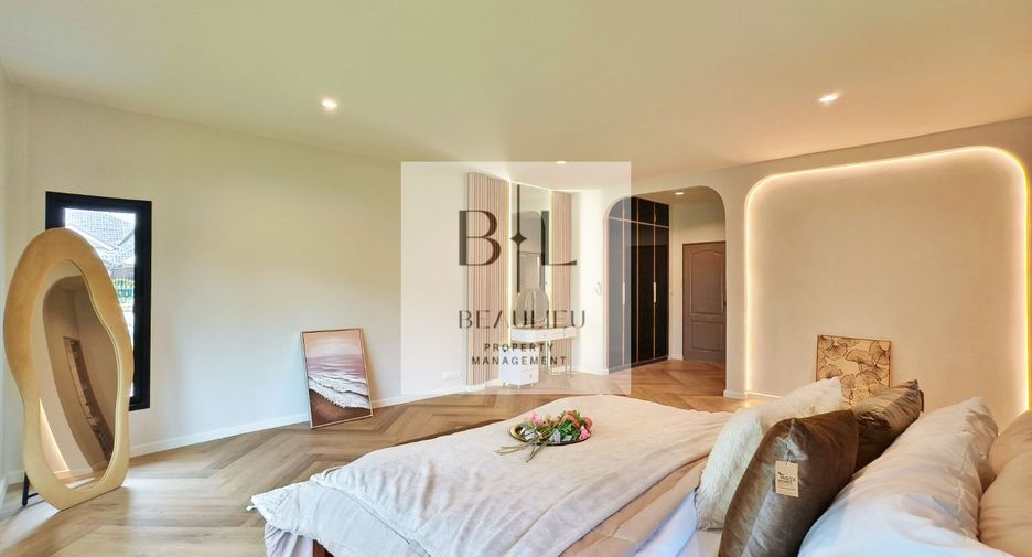 For sale 4 ベッドルーム house in Bang Lamung, Chonburi