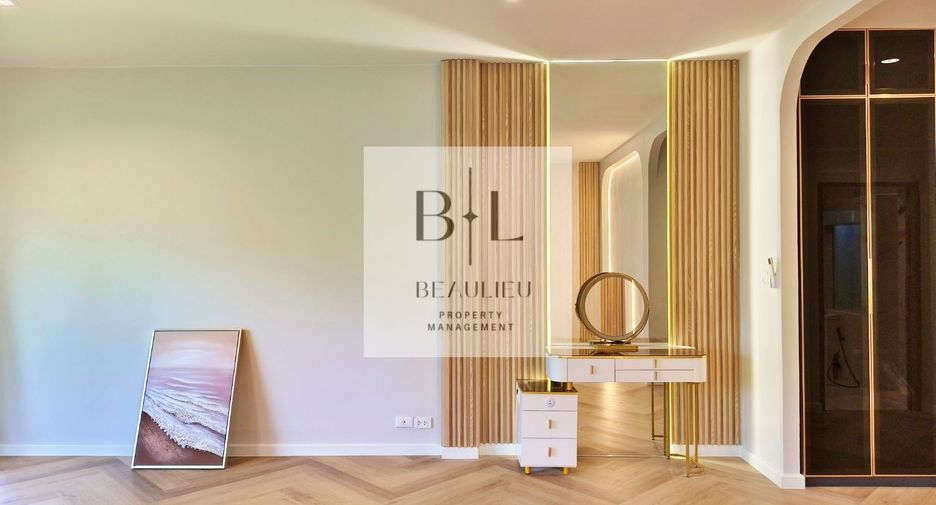 For sale 4 ベッドルーム house in Bang Lamung, Chonburi