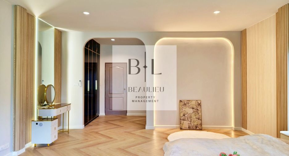 For sale 4 ベッドルーム house in Bang Lamung, Chonburi