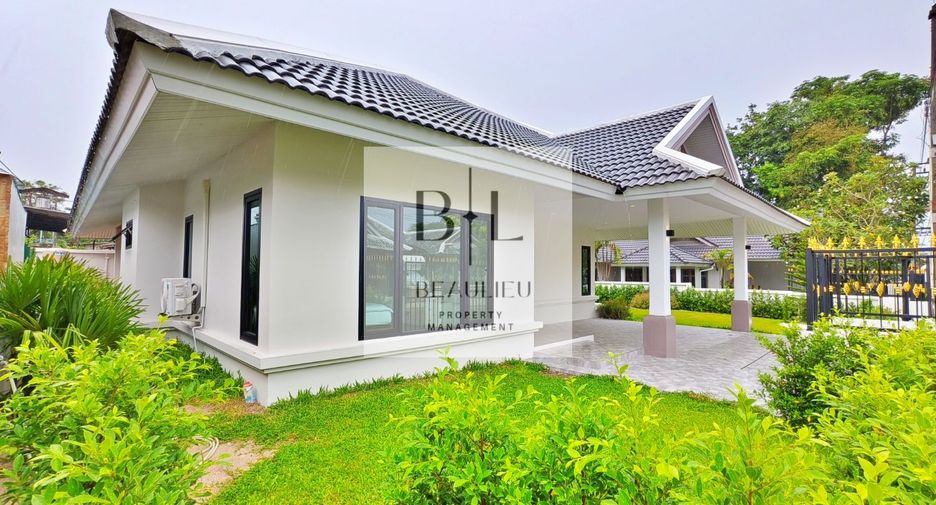 For sale 4 ベッドルーム house in Bang Lamung, Chonburi