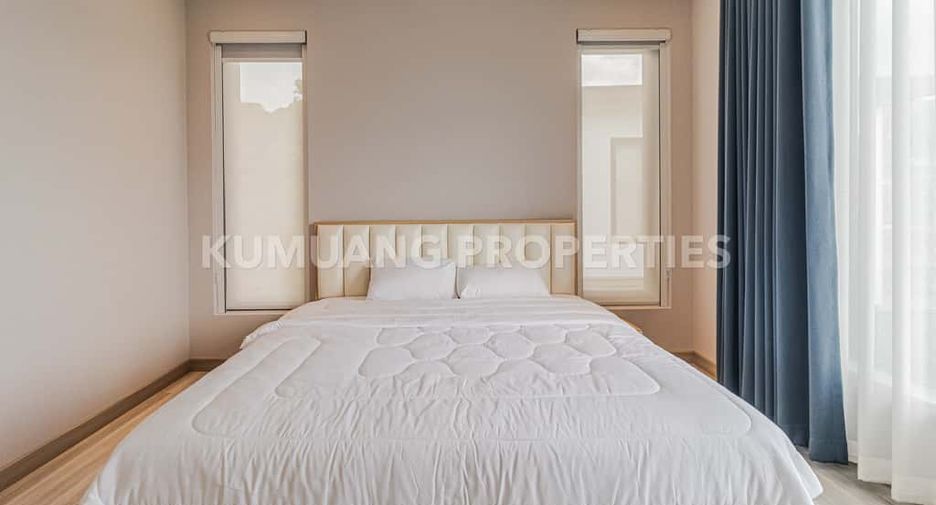 For rent 4 bedrooms villa in Mueang Chiang Mai, Chiang Mai