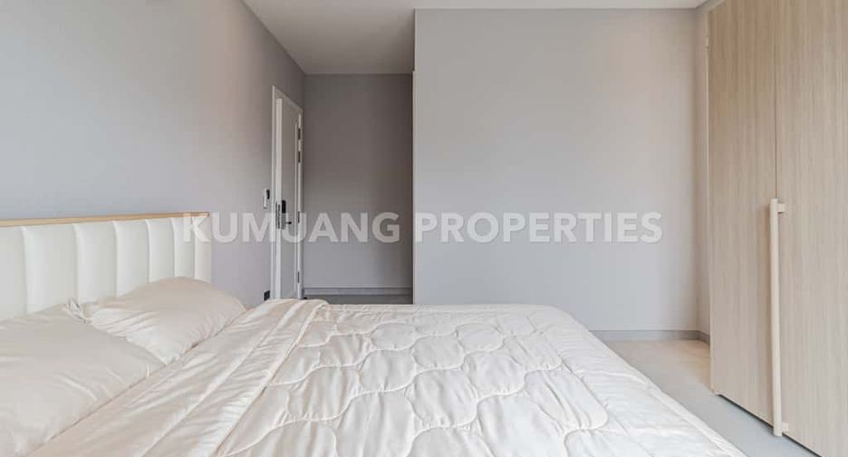 For rent 4 bedrooms villa in Mueang Chiang Mai, Chiang Mai