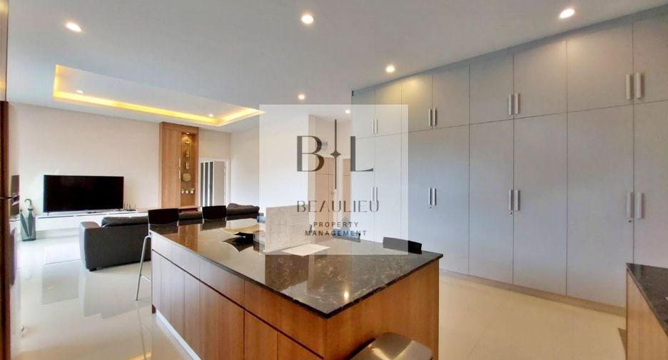 For sale 3 bedrooms house in Bang Lamung, Chonburi