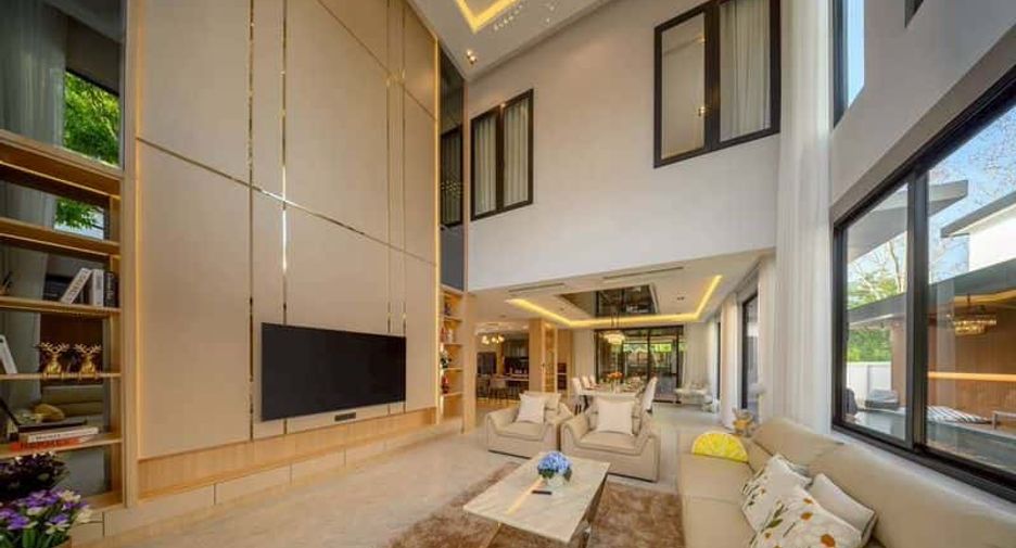 For rent 4 bedrooms villa in Mueang Chiang Mai, Chiang Mai