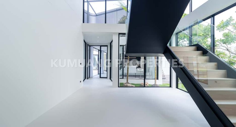 For rent 4 bedrooms villa in Hang Dong, Chiang Mai