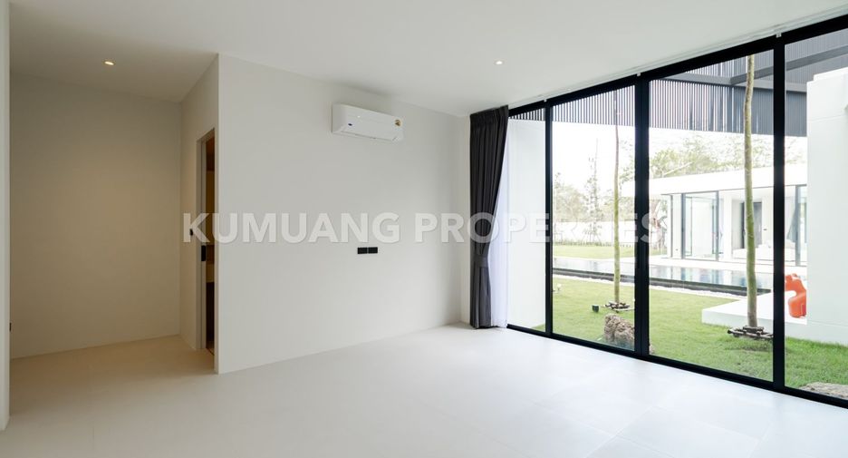 For rent 4 bedrooms villa in Hang Dong, Chiang Mai