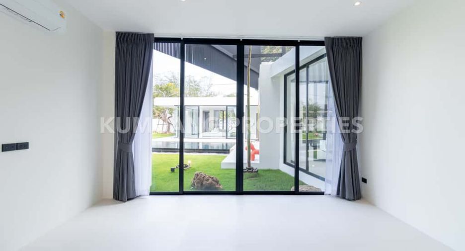 For rent 4 bedrooms villa in Hang Dong, Chiang Mai