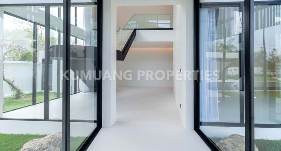 For rent 4 bedrooms villa in Hang Dong, Chiang Mai