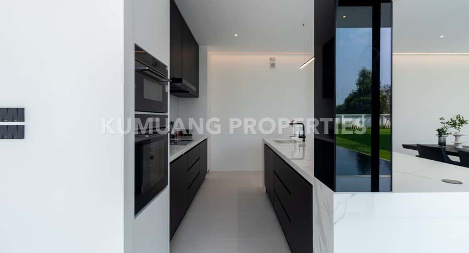 For rent 4 bedrooms villa in Hang Dong, Chiang Mai