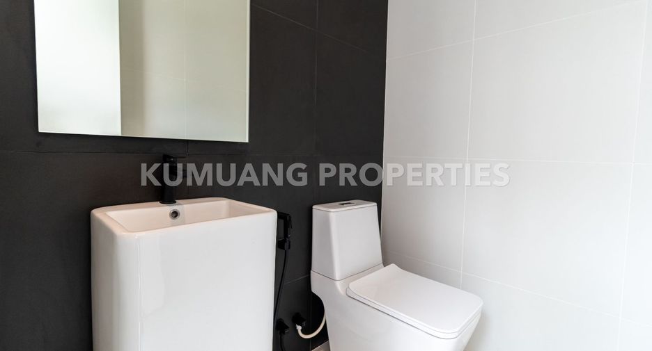 For rent 4 bedrooms villa in Hang Dong, Chiang Mai