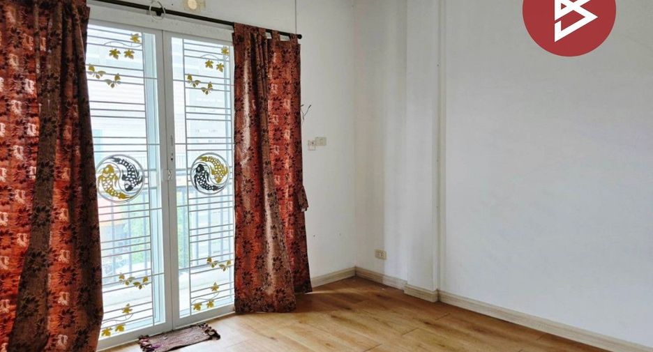 À vendre 4 chambres maison à Sam Phran, Nakhon Pathom