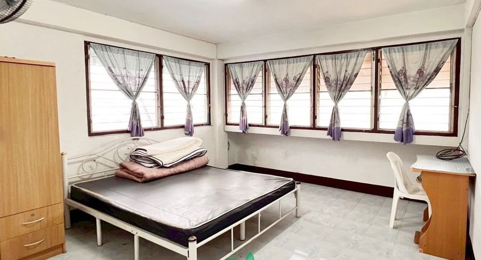 出售 15 卧室 独立屋 在 Saphan Sung, 曼谷