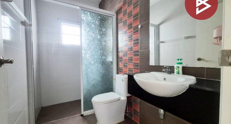 For sale 3 bedrooms house in Phan Thong, Chonburi