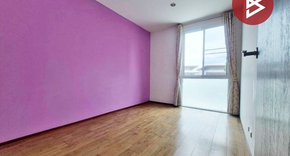 For sale 3 bedrooms house in Phan Thong, Chonburi