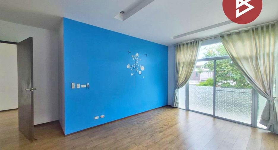 For sale 3 bedrooms house in Phan Thong, Chonburi