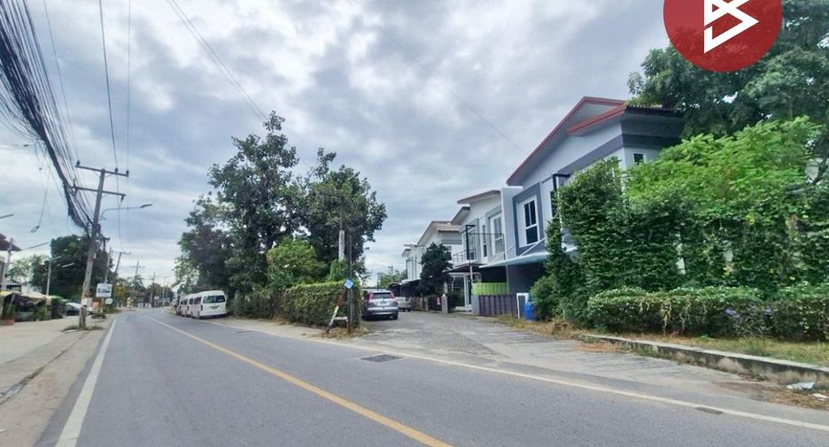 For sale 3 bedrooms house in Phan Thong, Chonburi