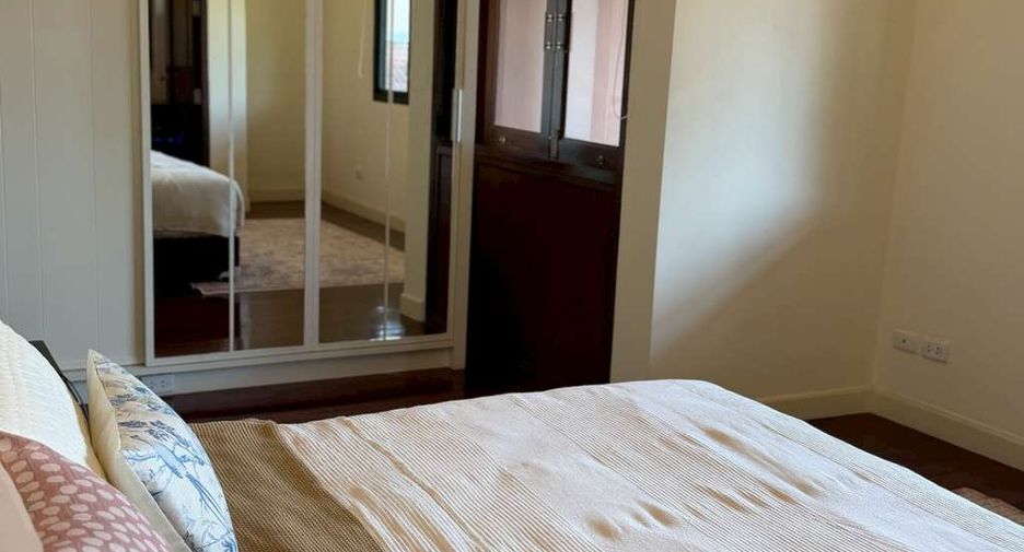 For rent 4 bedrooms villa in Hang Dong, Chiang Mai