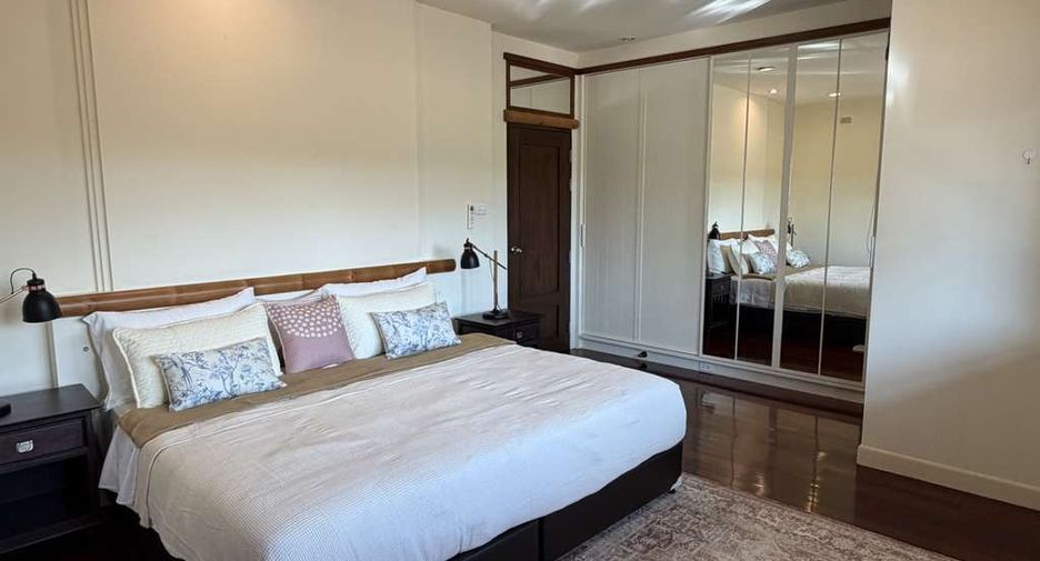 For rent 4 bedrooms villa in Hang Dong, Chiang Mai