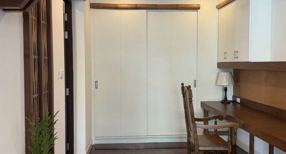 For rent 4 bedrooms villa in Hang Dong, Chiang Mai