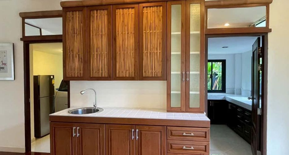 For rent 4 bedrooms villa in Hang Dong, Chiang Mai