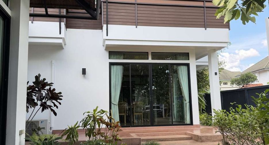 For rent 4 bedrooms villa in Hang Dong, Chiang Mai