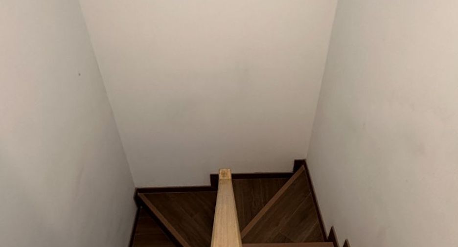 Casa adosada en venta de 3 habitaciones en Krathum Baen, Samut Sakhon
