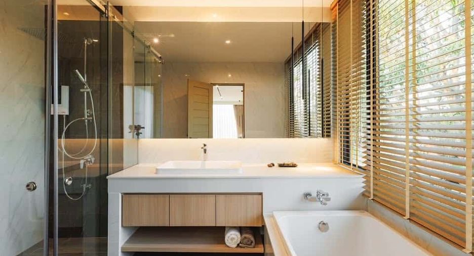 For rent 4 bedrooms villa in Mueang Chiang Mai, Chiang Mai