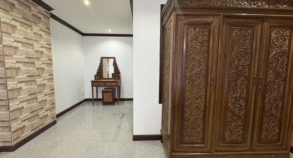 À vendre 2 chambres condo à Bang Lamung, Chonburi