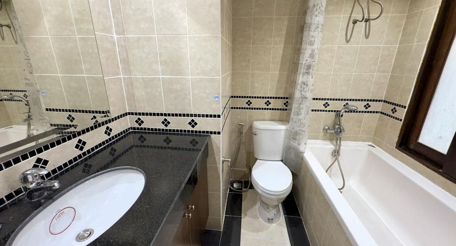 À vendre 2 chambres condo à Bang Lamung, Chonburi