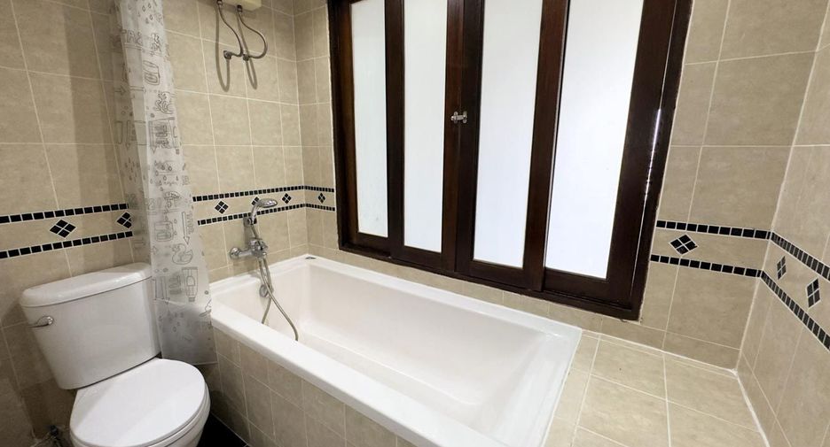 À vendre 2 chambres condo à Bang Lamung, Chonburi
