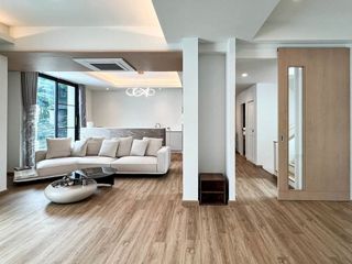 Reihenhaus zur Miete mit 5 Zimmer in Watthana, Bangkok