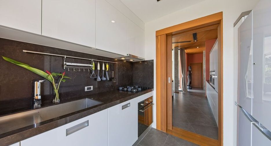 For rent 4 bedrooms villa in Ko Samui, Surat Thani
