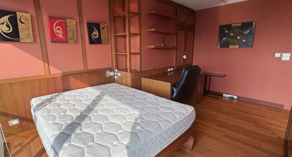 Condo en venta de 2 habitaciones en Khlong Toei, Bangkok